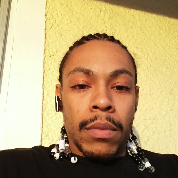 Meet your Posher, Christopher - Picture 1 of 1